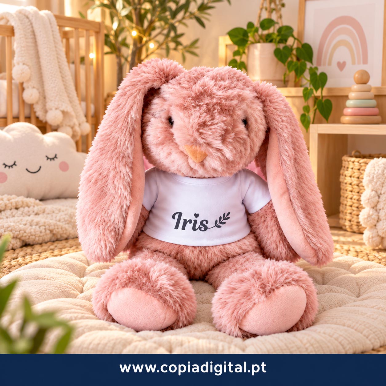 Coelhinho de Peluche Rosa  com bordado personalizado – 51 cm de Pura Ternura! - imagem 2